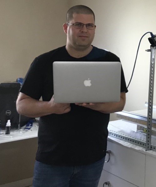 Dov Katz at work
